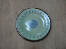 青釉"寿"碟