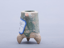 汉代绿釉三足器