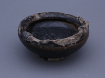 元代黑釉瓷灯碗