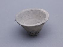 汉代灰陶釜