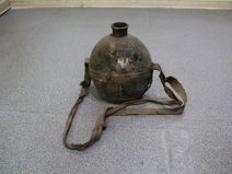 1936年10月红军会宁会师期间村民给红军送水用的铝水壶