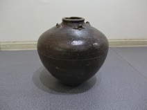 圆口大鼓腹四耳小釉罐