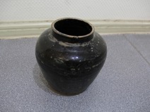 圆口小黑釉罐