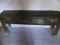 1936年10月红军会宁会师时红军用过的二屉床头桌