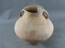 马厂类型篮纹双耳红陶壶